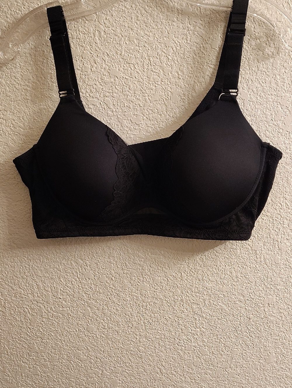 NEW SonaShape Size XL Black Floral Lace-Accent Comfortable Bra B19X